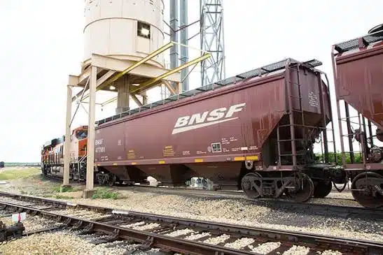 train-rail-line train on the rail line getting goods